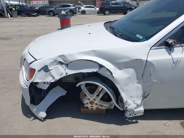 Продажа на аукционе авто 2013 Chrysler 300 Motown, vin: 2C3CCAAG7DH553000, номер лота: 45174115