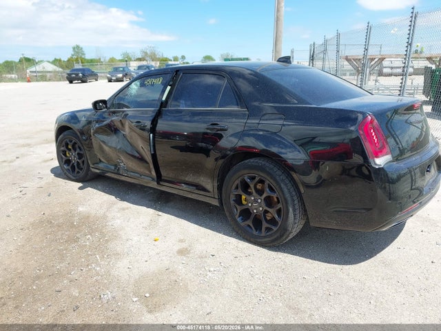 45174118 :رقم المزاد ، 2C3CCAGG7KH538324 vin ، 2019 Chrysler 300 300s Awd مزاد بيع
