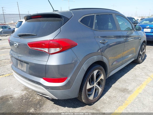 45174134 :رقم المزاد ، KM8J33A20HU562008 vin ، 2017 Hyundai Tucson Value مزاد بيع
