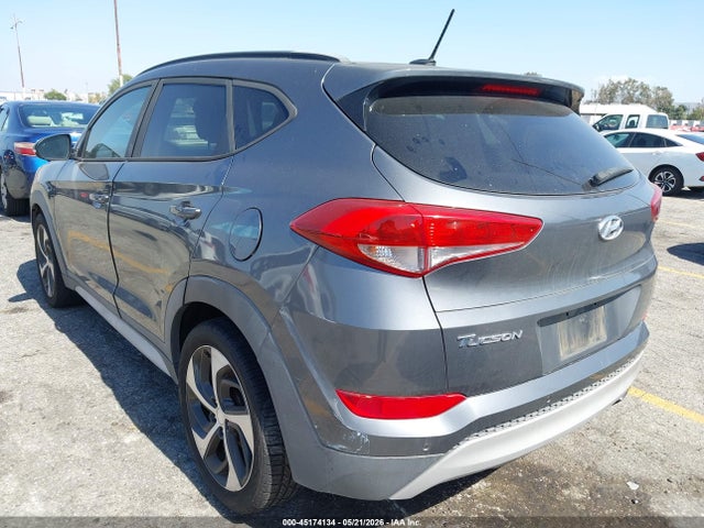 45174134 :رقم المزاد ، KM8J33A20HU562008 vin ، 2017 Hyundai Tucson Value مزاد بيع