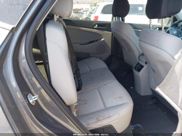 45174134 :رقم المزاد ، KM8J33A20HU562008 vin ، 2017 Hyundai Tucson Value مزاد بيع