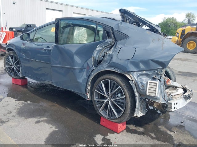 Toyota Prius Xle Awd-e 2024 JTDADABU6R3022899 Image 3