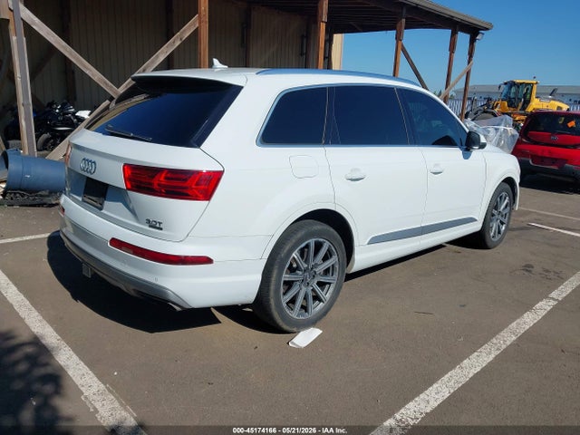 Продажа на аукционе авто 2018 Audi Q7 3.0t Premium, vin: WA1LAAF76JD021962, номер лота: 45174166