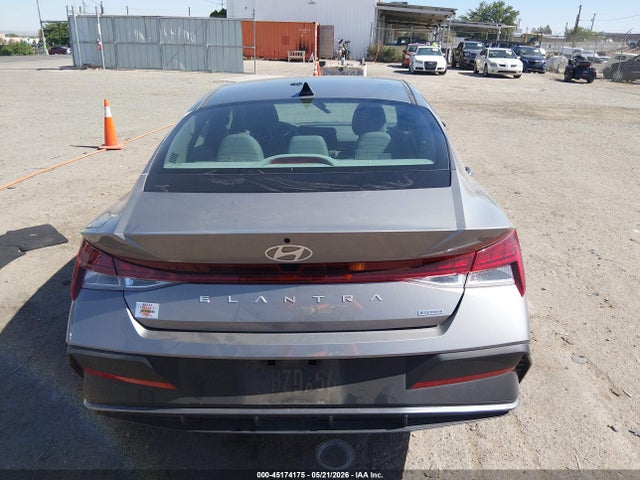 KMHLM4DJ8RU110159 Hyundai Elantra Hybrid Blue
