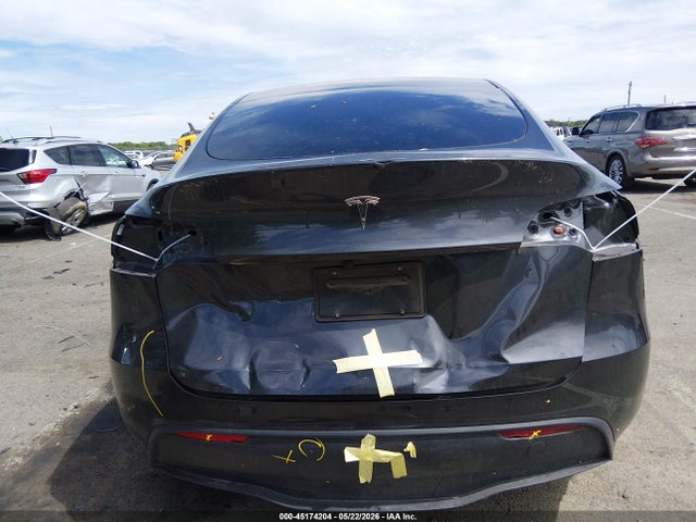 Auction sale of the 2024 Tesla Model Y, vin: 7SAYGDEDXRF016693, lot number: 45174204