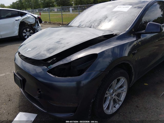 Auction sale of the 2024 Tesla Model Y, vin: 7SAYGDEDXRF016693, lot number: 45174204