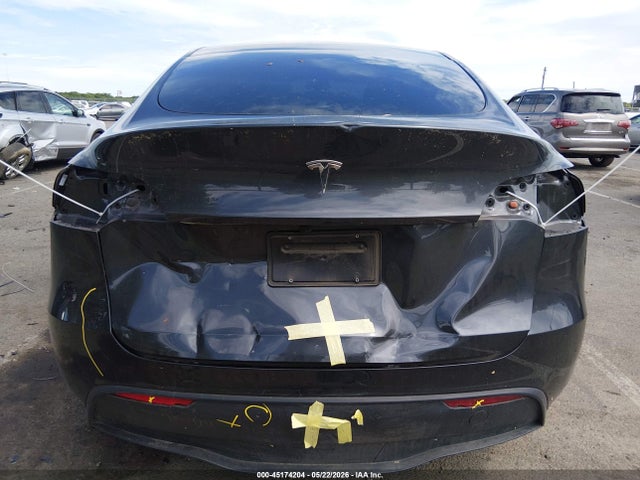 Auction sale of the 2024 Tesla Model Y, vin: 7SAYGDEDXRF016693, lot number: 45174204