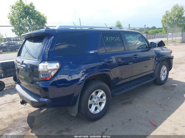 45174228 :رقم المزاد ، JTEBU5JRXH5454967 vin ، 2017 Toyota 4runner Sr5 Premium مزاد بيع