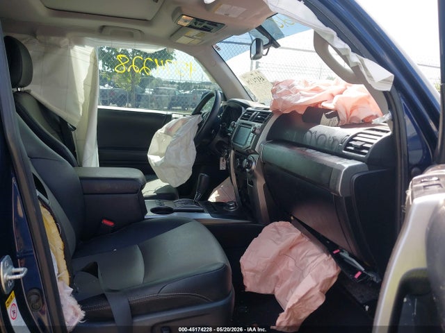 45174228 :رقم المزاد ، JTEBU5JRXH5454967 vin ، 2017 Toyota 4runner Sr5 Premium مزاد بيع