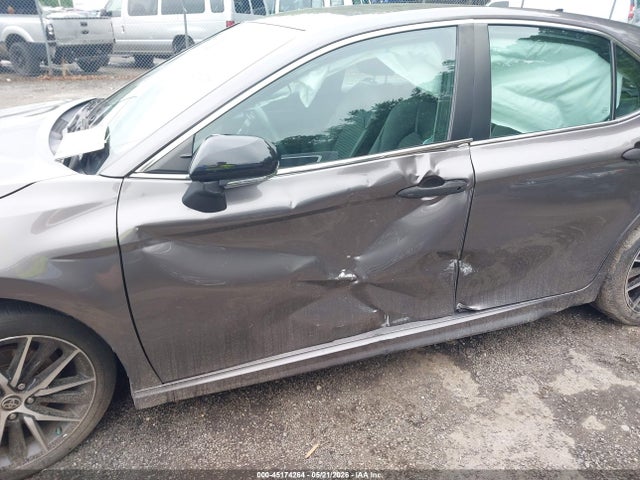 2023 Toyota Camry Se მანქანა იყიდება აუქციონზე, vin: 4T1G11AK2PU790563, აუქციონის ნომერი: 45174264