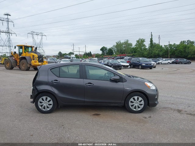JTDKDTB36E1567692 Toyota Prius C Two