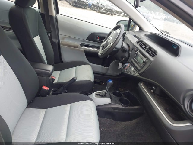 JTDKDTB36E1567692 Toyota Prius C Two