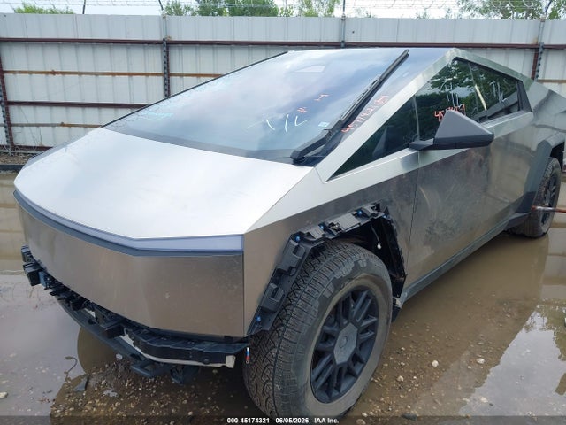 Tesla Cybertruck 2024 7G2CEHEDXRA046176 Image 2