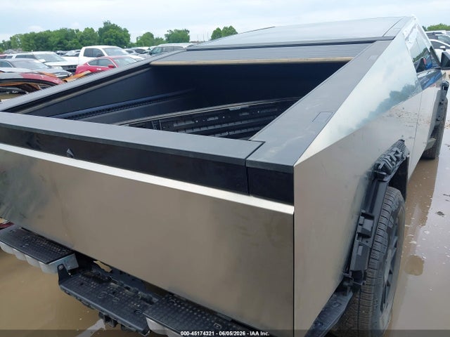 Tesla Cybertruck 2024 7G2CEHEDXRA046176 Image 4