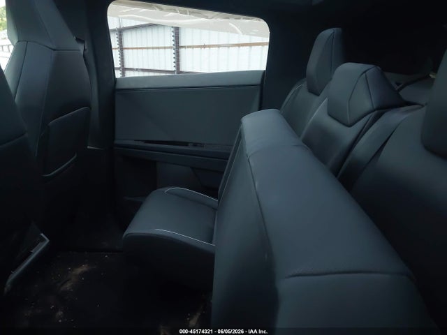 Tesla Cybertruck 2024 7G2CEHEDXRA046176 Image 8