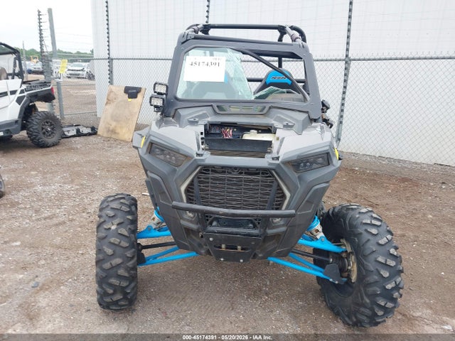 2019 Polaris Rzr Xp Turbo Eps მანქანა იყიდება აუქციონზე, vin: 3NSVDE920KF788051, აუქციონის ნომერი: 45174391