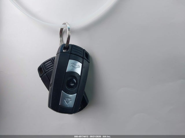 Продажа на аукционе авто 2006 Bmw 325xi, vin: WBAVD13556KV12922, номер лота: 45174413