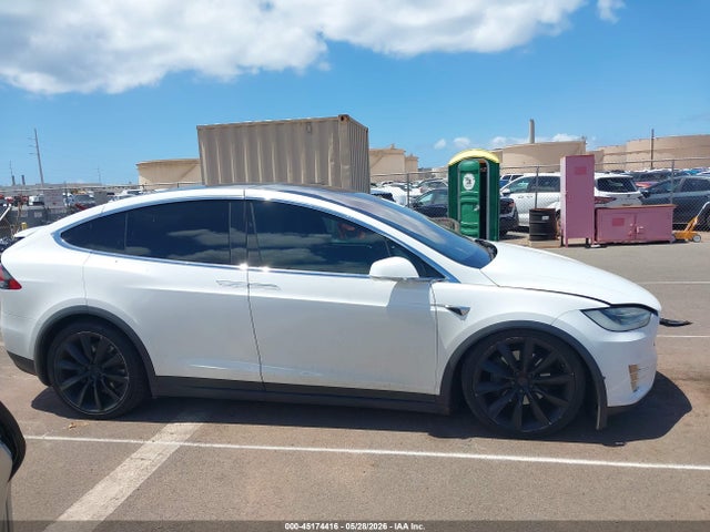 Tesla Model X 100d/75d/90d 2017 5YJXCBE22HF055218 Image 13