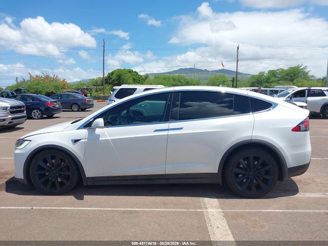 Tesla Model X 100d/75d/90d 2017 5YJXCBE22HF055218 Image 14