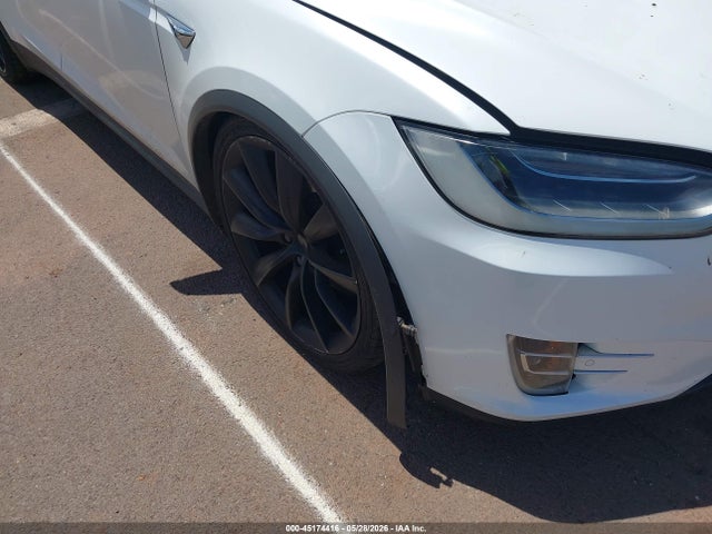Tesla Model X 100d/75d/90d 2017 5YJXCBE22HF055218 Image 6