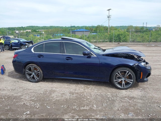 Продажа на аукционе авто 2023 Bmw 330i Xdrive, vin: 3MW89FF01P8D24008, номер лота: 45174451