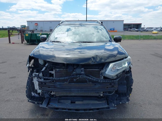 5N1AT2MV8HC857685 Nissan Rogue Sl