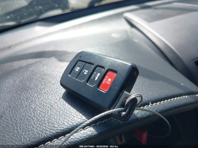 45174463 :رقم المزاد ، 4T1BD1FK0GU193664 vin ، 2016 Toyota Camry Hybrid Le مزاد بيع