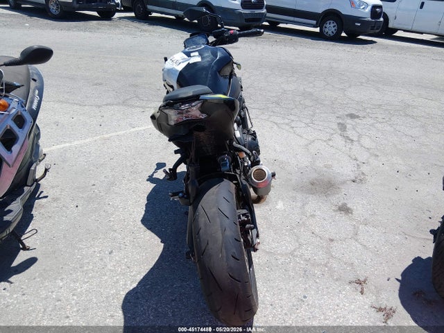 Kawasaki Zr900 F 2024 ML5ZRDF19RDA66733 Image 6