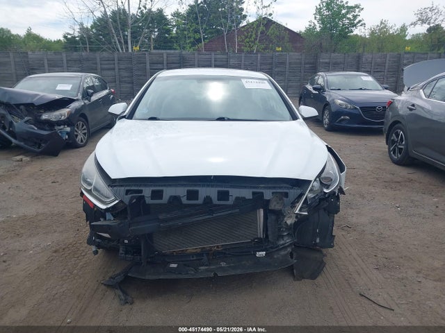 Hyundai SONATA SE 2018 5NPE24AF3JH655655 Image 13