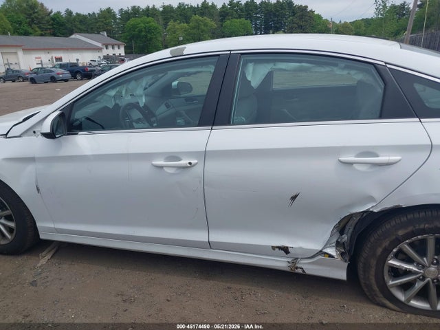 Hyundai SONATA SE 2018 5NPE24AF3JH655655 Image 15