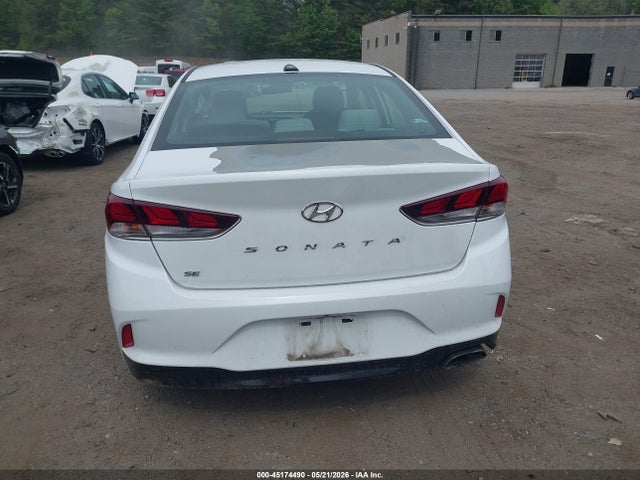 Hyundai SONATA SE 2018 5NPE24AF3JH655655 Image 17