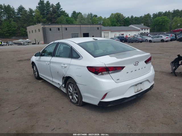 Hyundai SONATA SE 2018 5NPE24AF3JH655655 Image 3