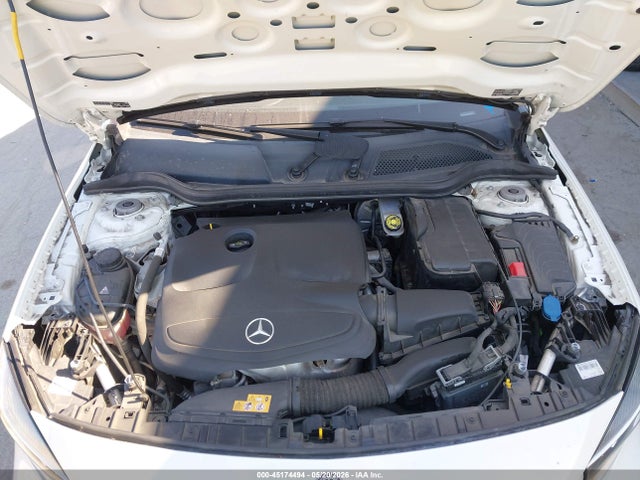 WDCTG4GB9JJ428582 Mercedes-Benz Gla 250 4matic