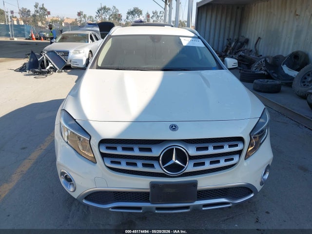 WDCTG4GB9JJ428582 Mercedes-Benz Gla 250 4matic