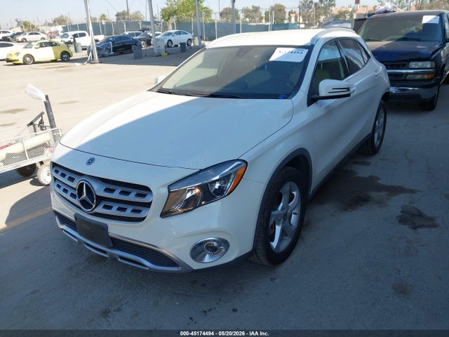 WDCTG4GB9JJ428582 Mercedes-Benz Gla 250 4matic