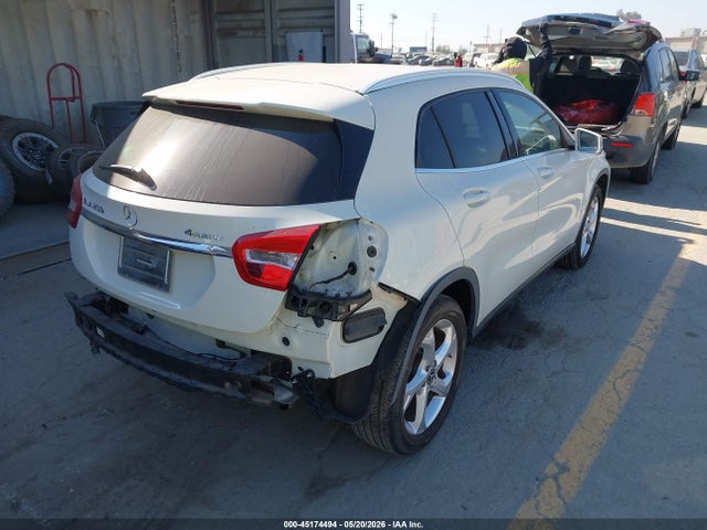WDCTG4GB9JJ428582 Mercedes-Benz Gla 250 4matic