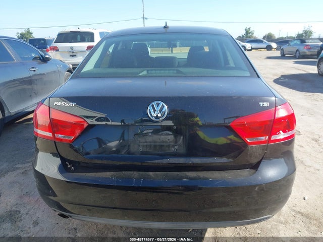 2014 Volkswagen Passat 1.8t S მანქანა იყიდება აუქციონზე, vin: 1VWAT7A30EC114497, აუქციონის ნომერი: 45174577