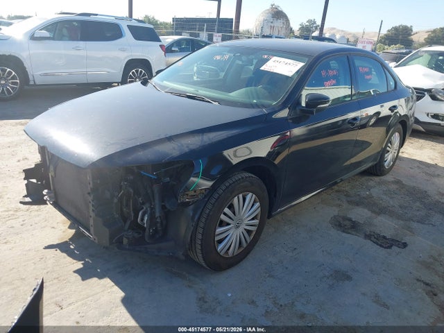 2014 Volkswagen Passat 1.8t S მანქანა იყიდება აუქციონზე, vin: 1VWAT7A30EC114497, აუქციონის ნომერი: 45174577