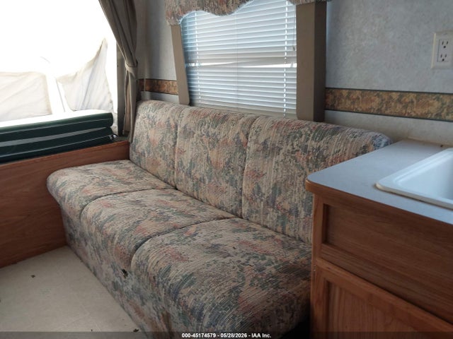 2002 Jayco Other მანქანა იყიდება აუქციონზე, vin: 47CTE0H212M410739, აუქციონის ნომერი: 45174579
