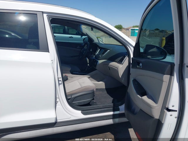Продаж на аукціоні авто 2018 Hyundai Tucson Sel, vin: KM8J33A43JU712443, номер лоту: 45174609