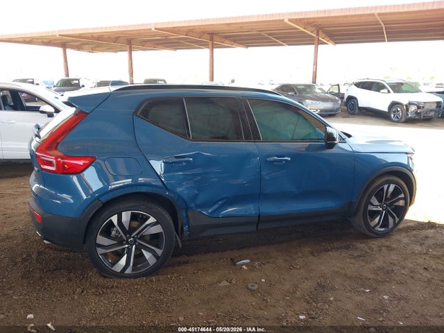 Volvo Xc40 B5 Ultimate Dark Theme 2023 YV4L12UM4P2944267 Image 13