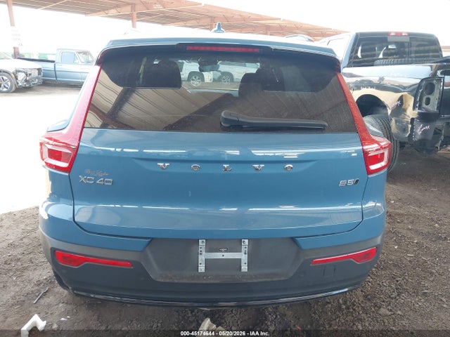 Volvo Xc40 B5 Ultimate Dark Theme 2023 YV4L12UM4P2944267 Image 16
