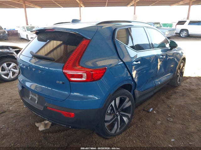 Volvo Xc40 B5 Ultimate Dark Theme 2023 YV4L12UM4P2944267 Image 4