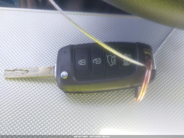 Продажа на аукционе авто 2019 Hyundai Kona Se, vin: KM8K12AAXKU272233, номер лота: 45174645