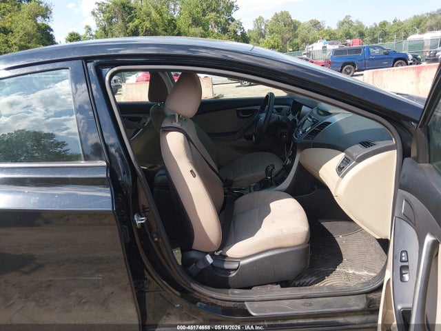 2015 Hyundai Elantra Se მანქანა იყიდება აუქციონზე, vin: KMHDH4AE2FU438267, აუქციონის ნომერი: 45174658
