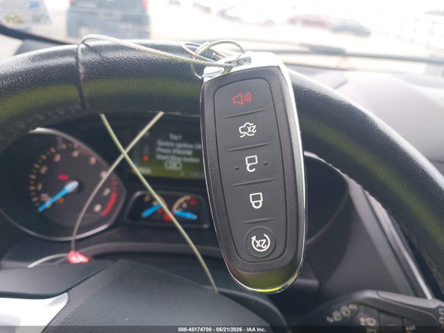 Продаж на аукціоні авто 2016 Ford Escape Titanium, vin: 1FMCU0JX5GUB19383, номер лоту: 45174700