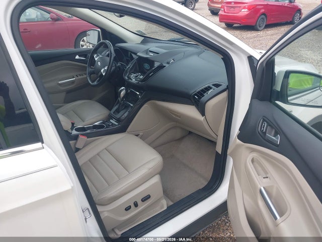Продаж на аукціоні авто 2016 Ford Escape Titanium, vin: 1FMCU0JX5GUB19383, номер лоту: 45174700