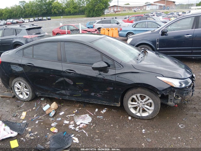 1G1BC5SM1K7132412 Chevrolet CRUZE LS