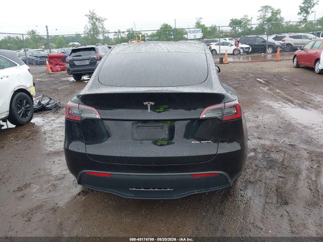 2025 Tesla Model Y Long Range Dual Motor All-wheel Drive მანქანა იყიდება აუქციონზე, vin: 7SAYGDEE8SF266965, აუქციონის ნომერი: 45174799