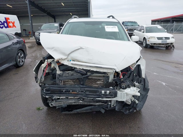 Subaru Forester 2.5i Premium 2015 JF2SJADC6FH550721 Image 13
